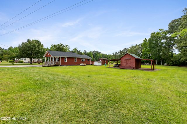 18791 Us Hwy 421, Willard, NC 28478