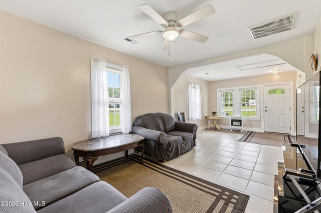 18791 Us Hwy 421, Willard, NC 28478