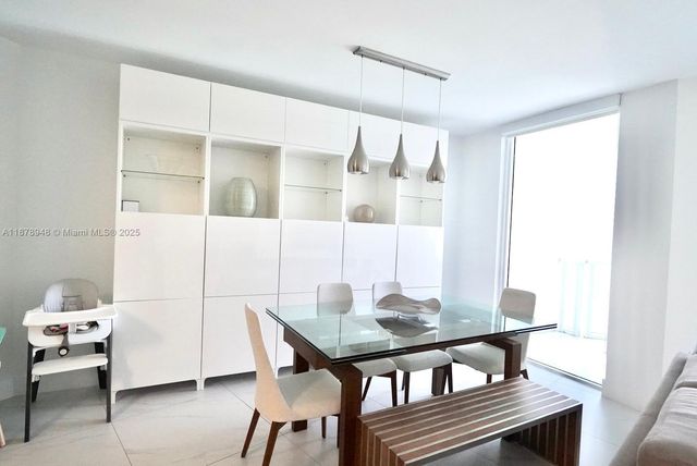 9821 E Bay Harbor Dr 502, Bay Harbor Islands, FL 33154