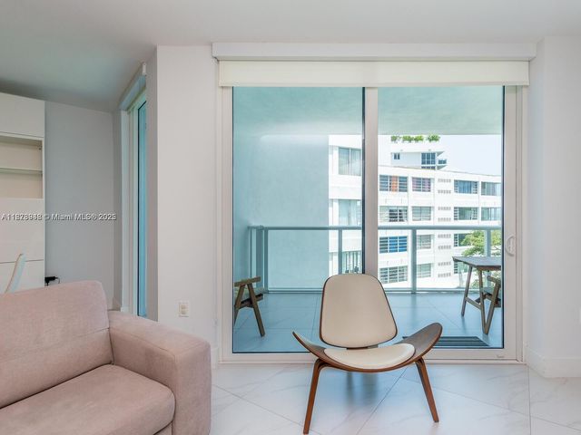 9821 E Bay Harbor Dr 502, Bay Harbor Islands, FL 33154