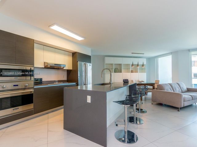 9821 E Bay Harbor Dr 502, Bay Harbor Islands, FL 33154