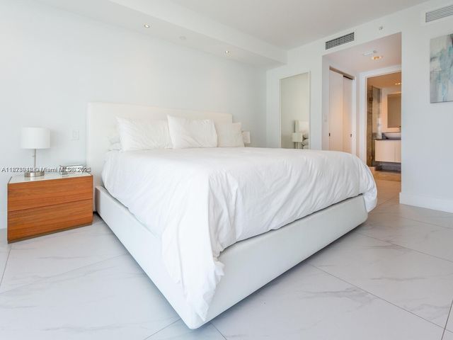 9821 E Bay Harbor Dr 502, Bay Harbor Islands, FL 33154