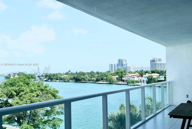 9821 E Bay Harbor Dr 502, Bay Harbor Islands, FL 33154