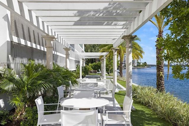 9821 E Bay Harbor Dr 502, Bay Harbor Islands, FL 33154