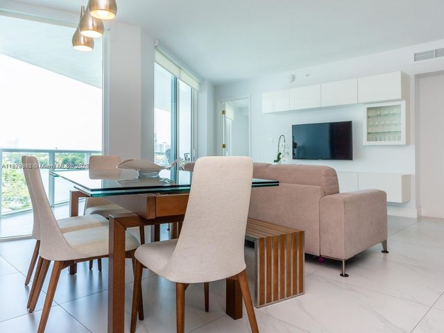 9821 E Bay Harbor Dr 502, Bay Harbor Islands, FL 33154