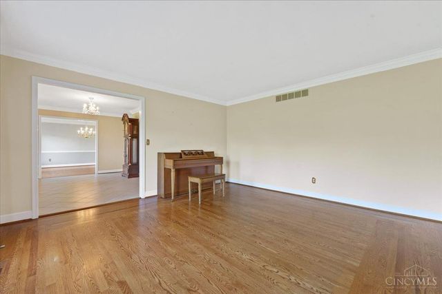 5182 Michael Anthony Lane, Cincinnati, OH 45247