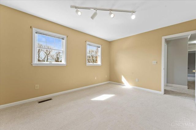 5182 Michael Anthony Lane, Cincinnati, OH 45247