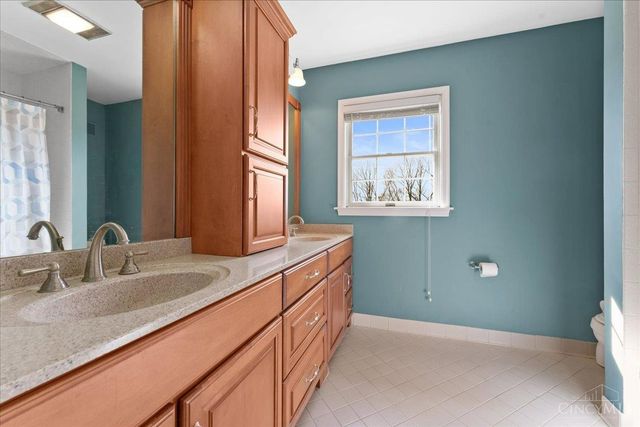 5182 Michael Anthony Lane, Cincinnati, OH 45247