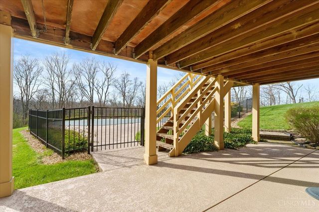 5182 Michael Anthony Lane, Cincinnati, OH 45247