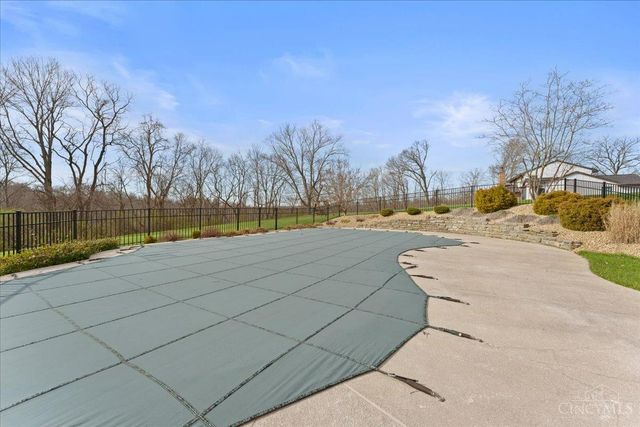 5182 Michael Anthony Lane, Cincinnati, OH 45247