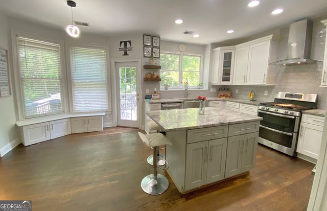 588 Lakeview Terrace SE, Smyrna, GA 30126