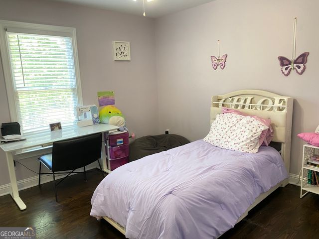 588 Lakeview Terrace SE, Smyrna, GA 30126