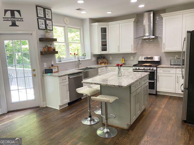 588 Lakeview Terrace SE, Smyrna, GA 30126