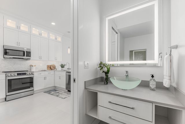 4674 SE Manatee Way, Stuart, FL 34997