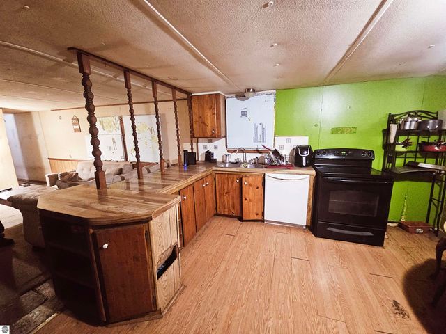 1760 Janet Street, Harrison, MI 48625