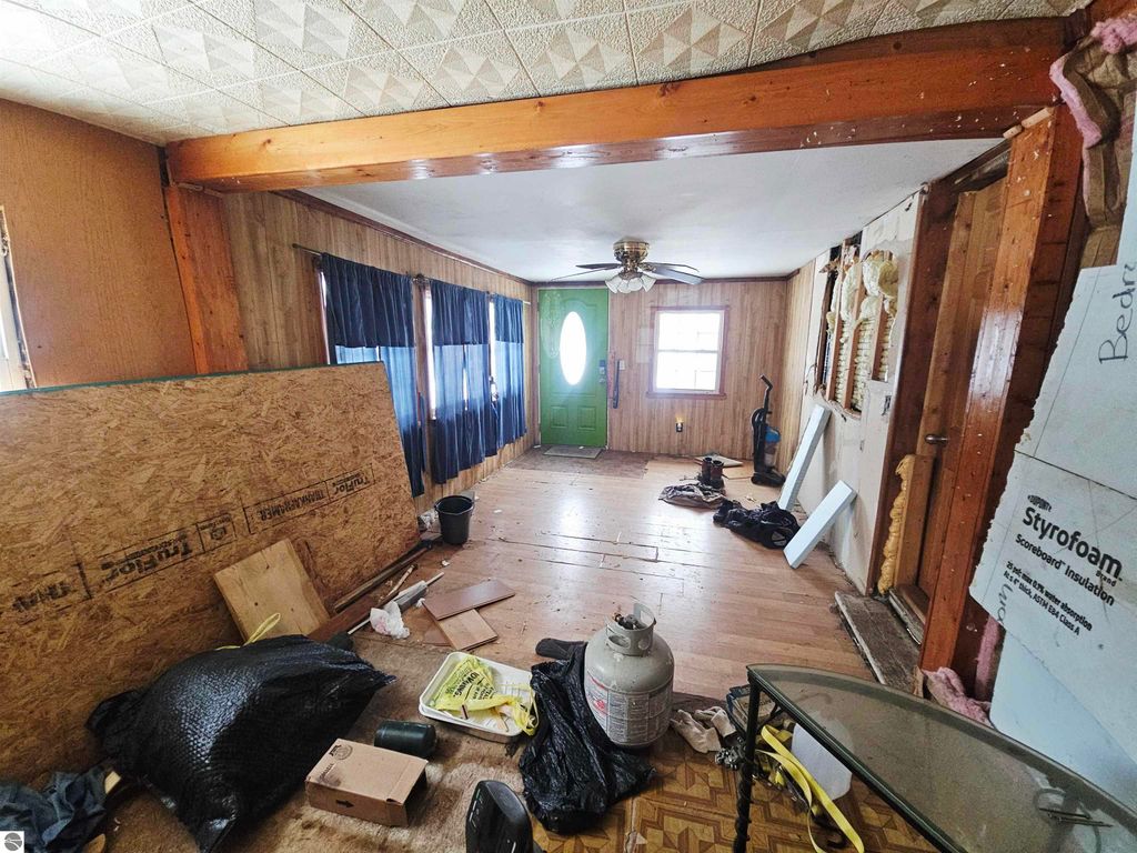 Image 18 of property listing at 1760 Janet Street, Harrison, MI 48625