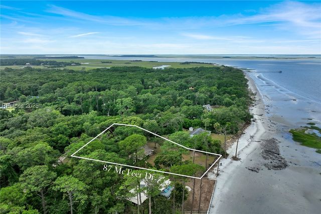 87 McTeer Dr, St Helena Island, SC 29920