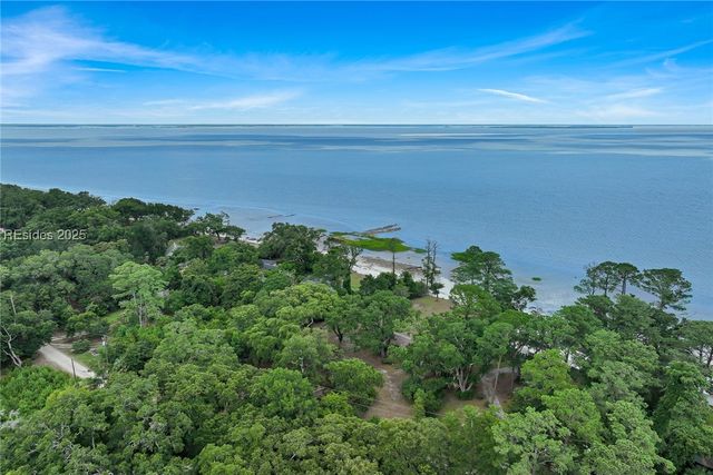 87 McTeer Dr, St Helena Island, SC 29920