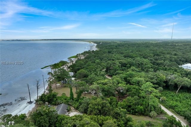 87 McTeer Dr, St Helena Island, SC 29920