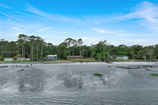 87 McTeer Dr, St Helena Island, SC 29920