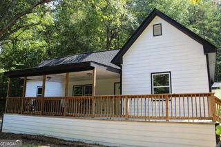 202 Henderson Falls Road, Toccoa, GA 30577