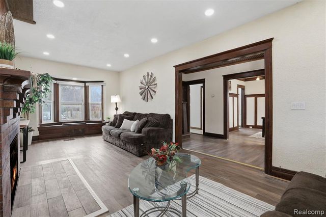 839 Webb Street, Detroit, MI 48202