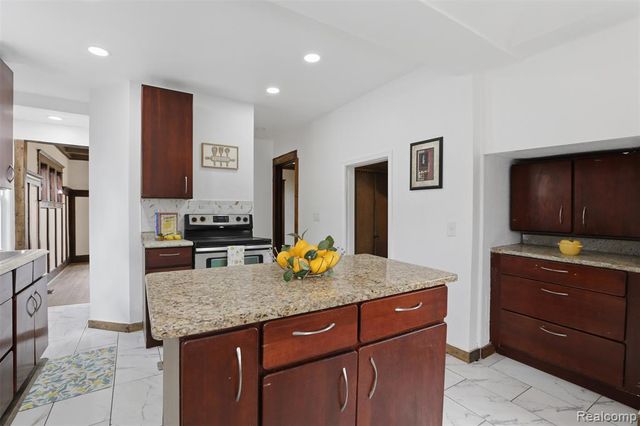 839 Webb Street, Detroit, MI 48202