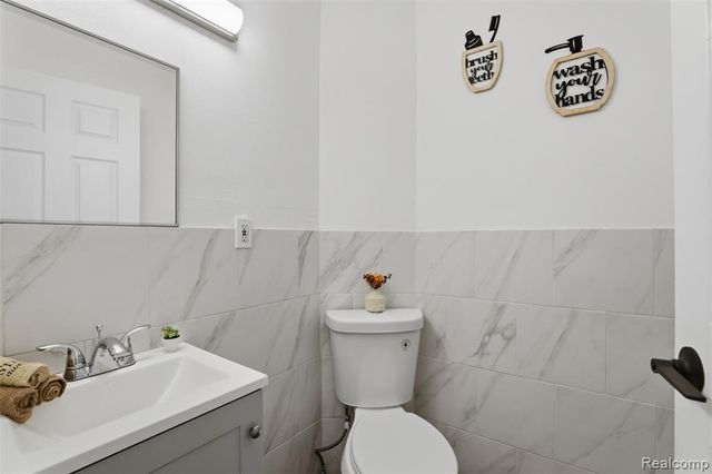 839 Webb Street, Detroit, MI 48202