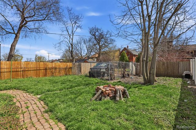 839 Webb Street, Detroit, MI 48202