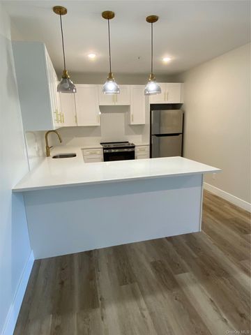 126 Montgomery Street 207, Walden, NY 12586