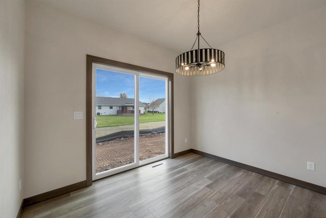 2871 STELOR DRIVE, Green Bay, WI 54311