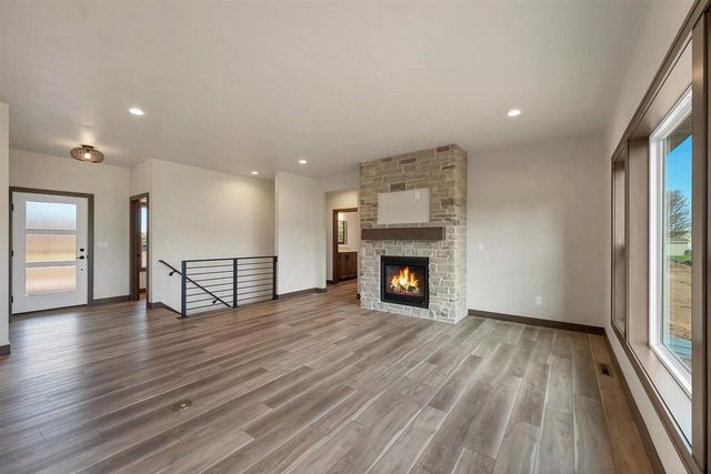 2871 STELOR DRIVE, Green Bay, WI 54311