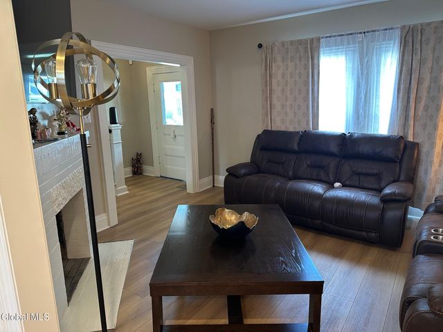 19 E Notre Dame Street, Glens Falls, NY 12801