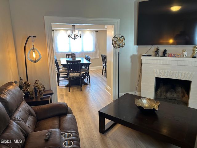 19 E Notre Dame Street, Glens Falls, NY 12801