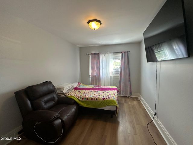 19 E Notre Dame Street, Glens Falls, NY 12801