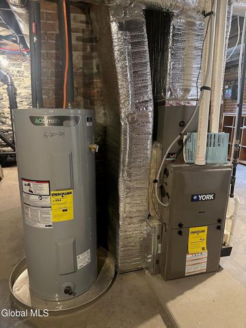 19 E Notre Dame Street, Glens Falls, NY 12801