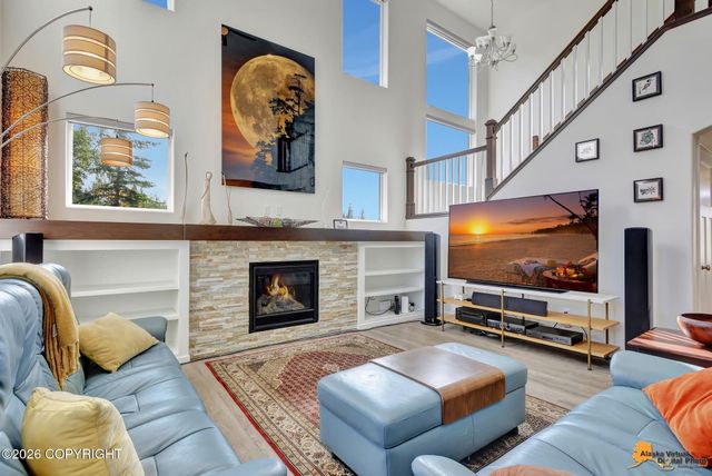 19225 Potter Highlands Drive, Anchorage, AK 99516