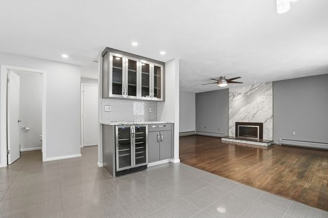 6 Cross, Seekonk, MA 02769