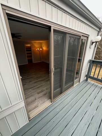 6 Cross, Seekonk, MA 02769