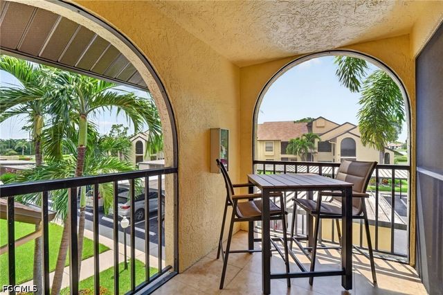 8336 Charter Club CIR 7, Fort Myers, FL 33919