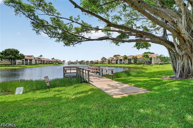 8336 Charter Club CIR 7, Fort Myers, FL 33919