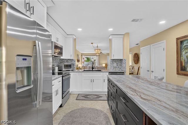 8336 Charter Club CIR 7, Fort Myers, FL 33919