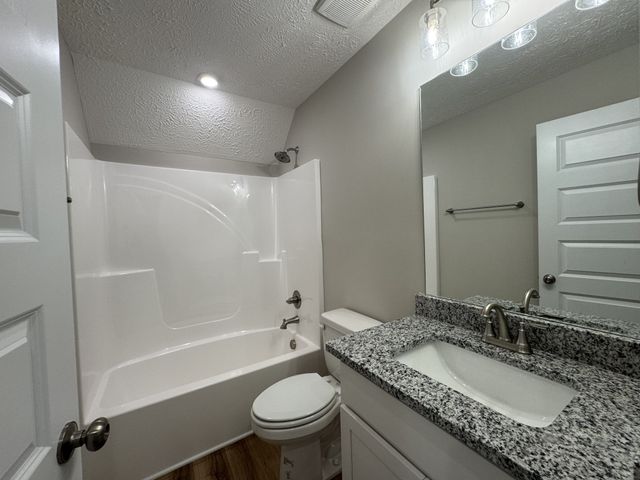 27 Laurel View St, Manchester, TN 37355