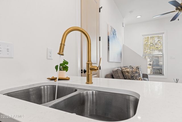 206 Steiner Oaks, Lafayette, LA 70508