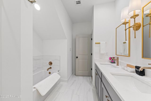 206 Steiner Oaks, Lafayette, LA 70508