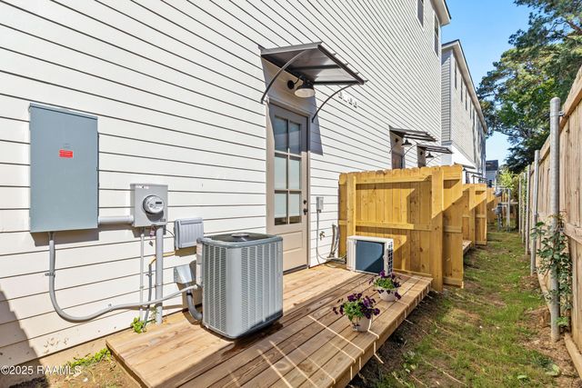 206 Steiner Oaks, Lafayette, LA 70508