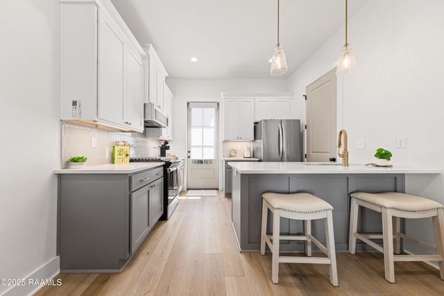 206 Steiner Oaks, Lafayette, LA 70508