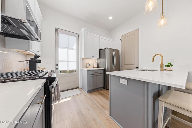 206 Steiner Oaks, Lafayette, LA 70508