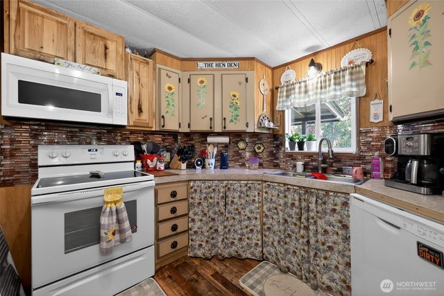 792 W Dayton Airport Road, Shelton, WA 98584