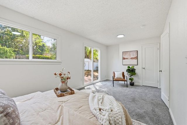 6012 N Greenwood Blvd, Spokane, WA 99205